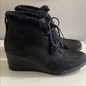 Black Ugg Waterproof boots